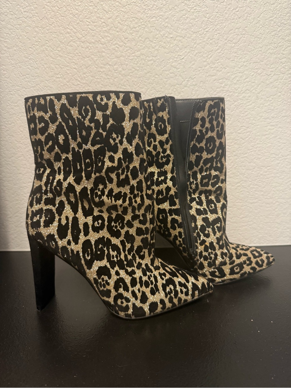 ALDO Black & Gold Leopard Print Heeled Boots – Size 7